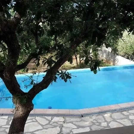Fuer Vier Personen Mit Terrasse Apartment Vinjerac